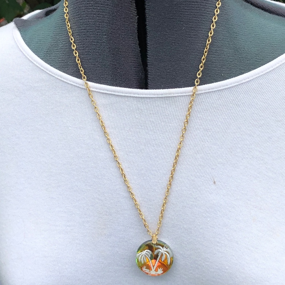 Vintage palm trees 🌴 reverse carved watermelon Heliotrope necklace